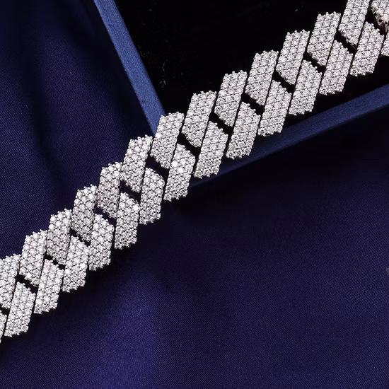 当社の最も人気のあるヒップホップ ジュエリー アイスアウト 6mm モアサナイト ダイヤモンド キューバ リンク ブレスレット シングル ロー パベット 男性と女性用